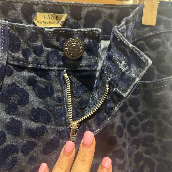 True Religion Size 26 Halle mid rise Super Skinny Leopard Flock Jeans Blue - Picture 6 of 8